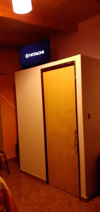 Hostel El Viajante Los Antiguos Εξωτερικό φωτογραφία